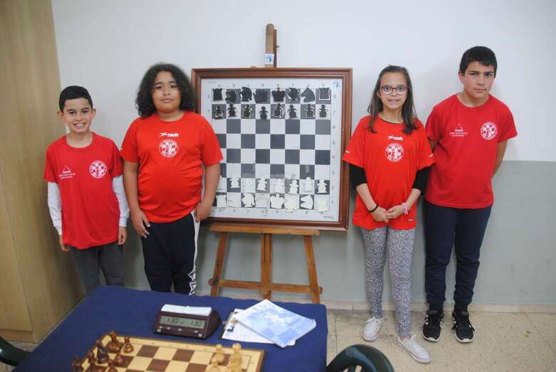 Jugadores de la cantera del Telde Los Llanos (Foto TA)