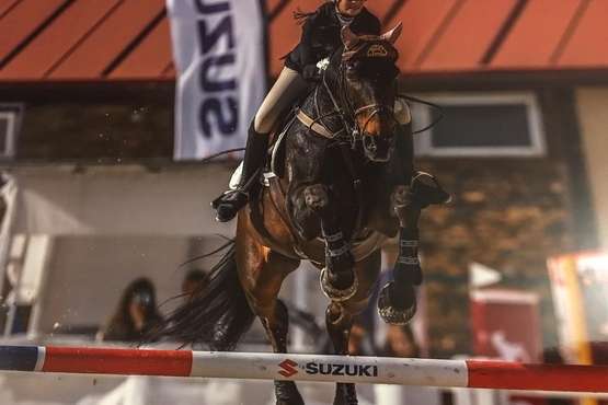 Carlota Gutiérrez, joven amazona teldense (Foto TA)