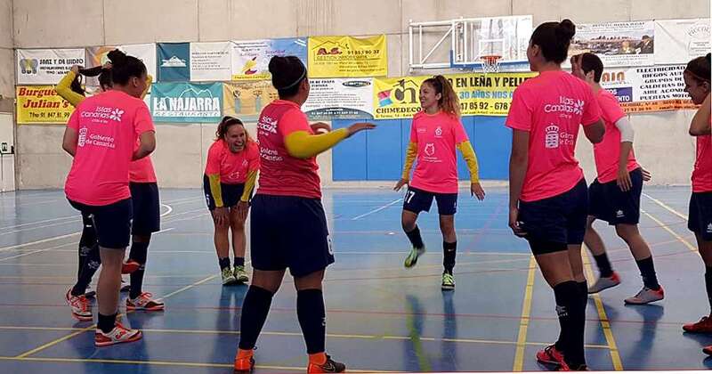 Imagen del calentamiento del Preconte Telde (Foto TA)