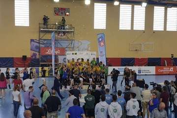 El Rocasa suma su segundo título europeo ante el Pogon polaco (Foto TA)