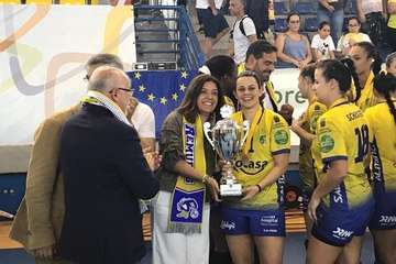 El Rocasa suma su segundo título europeo ante el Pogon polaco (Foto TA)