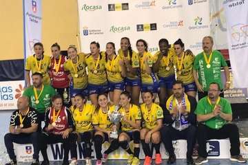 El Rocasa suma su segundo título europeo ante el Pogon polaco (Foto TA)