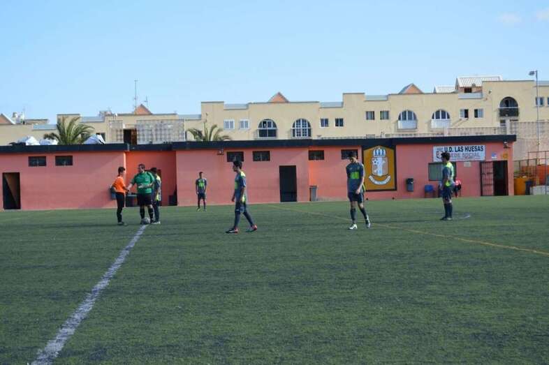 Campo de fútbol de Las Huesas