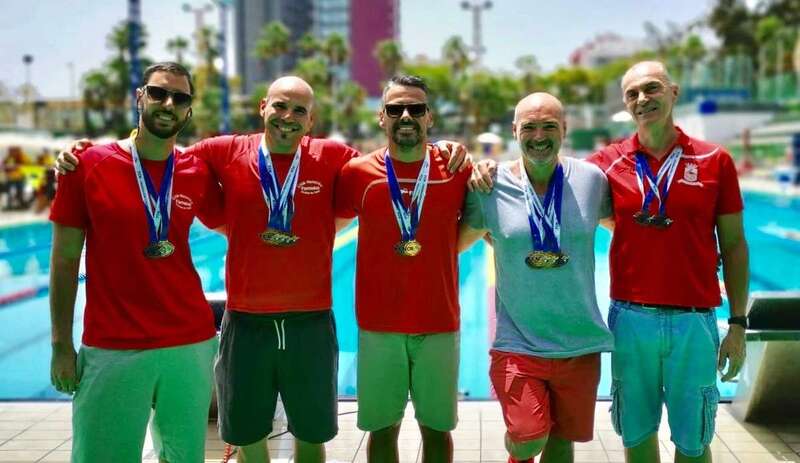 Nadadores del club teldense que lograron medallas este fin de semana (Foto TA)