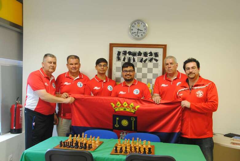 El club festeja el triunfo (Foto TA)