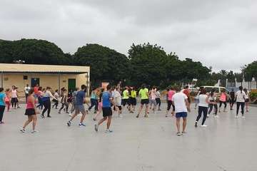 Clase magistral de Zumba en el parque urbano de San Juan (Foto TA)