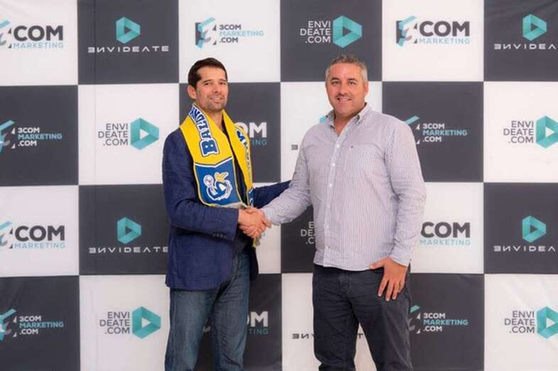 Yubal Moreno (d), gerente del Rocasa, y David del Toro, de 3COM (Foto TA)