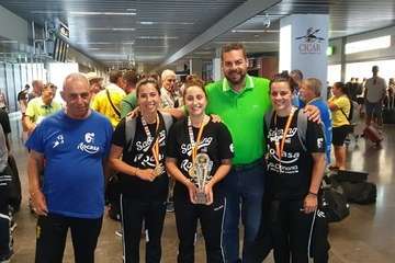 Las Supercampeonas ya están en casa (Foto TA)