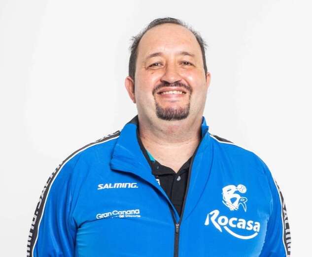 Roberto Santana, segundo entrenador del Rocasa (Foto TA)