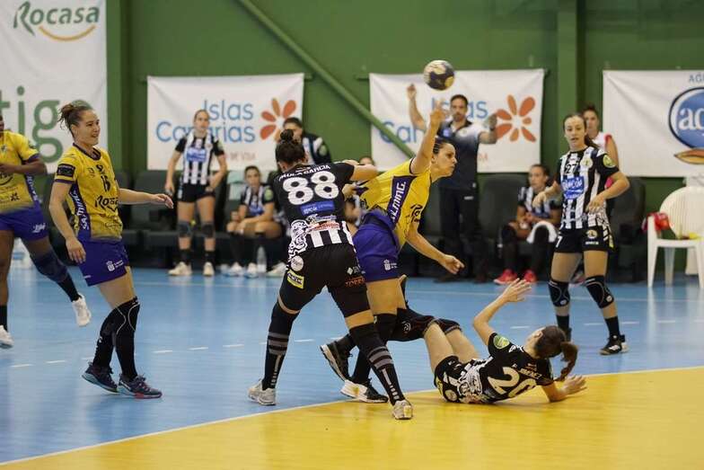 Imagen del partido de esta tarde (Foto TA)