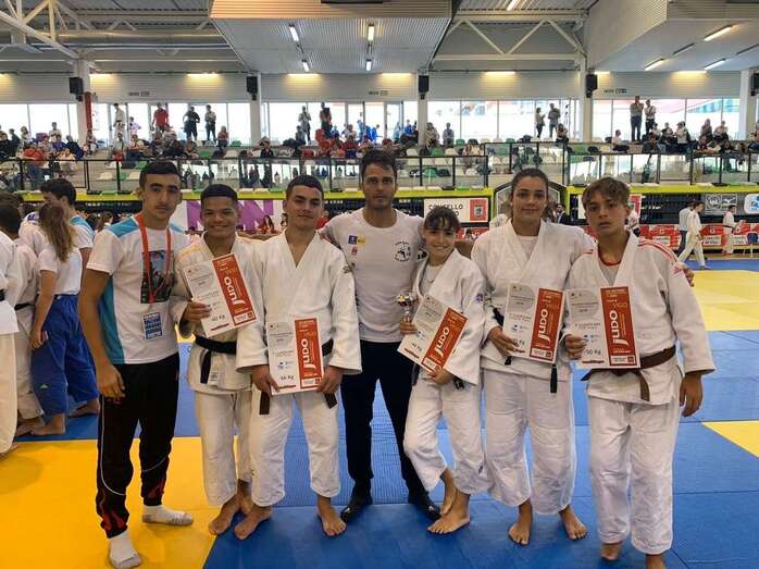Yudocas del club teldense en la Súper Copa de Espa Cadete celebrada en Vigo (Foto TA)