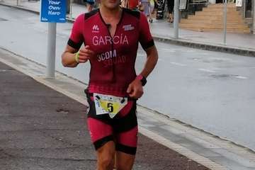 El teldense Jonay Garcia cuaja una excelente actuación en la X Ocean Lava de Lanzarote (Foto TA)