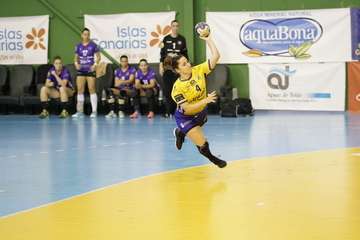 El Rocasa recupera sensaciones a costa del Liberbank Gijón (34-28) (Foto TA)