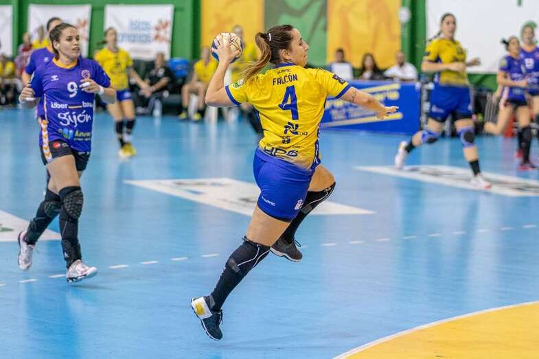 Imagen de un partido de esta temporada del Rocasa (Foto TA)