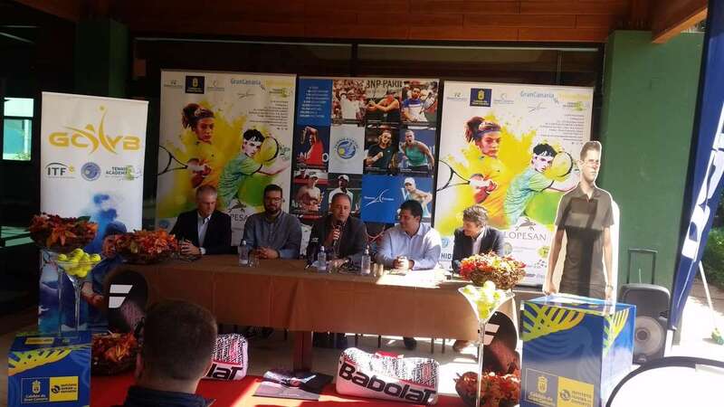 De izq a derecha: Fernando González, Diego Ojeda, Francisco Castellano, Acaymo Medina yÂ  Zoilo Alemán (Foto TA)