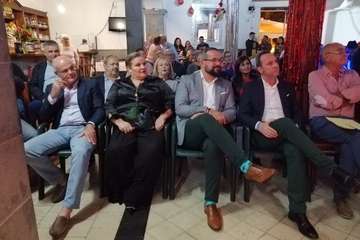 Reconocimiento de El Casino a las exjugadoras del Vanyera Ramudas (Foto TA)