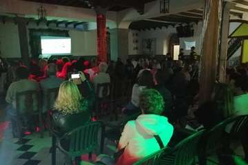 Reconocimiento de El Casino a las exjugadoras del Vanyera Ramudas (Foto TA)