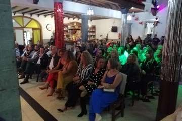 Reconocimiento de El Casino a las exjugadoras del Vanyera Ramudas (Foto TA)