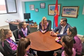 El concejal de Deportes recibe al equipo del Club Attenya Telde, bronce en un reciente Campeonato de España (Foto TA)