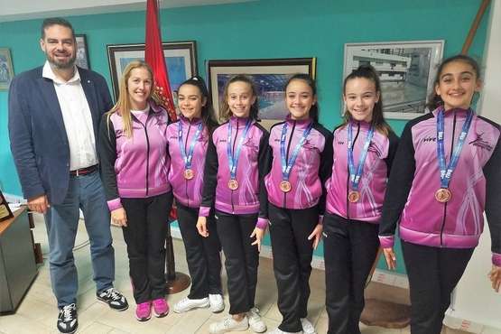 El concejal de Deportes recibe al equipo del Club Attenya Telde, bronce en un reciente Campeonato de España (Foto TA)