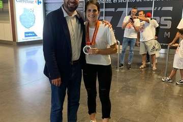 La subcampeona del mundo, Almudena Rodríguez, recibida a lo grande en Gando (Foto TA)