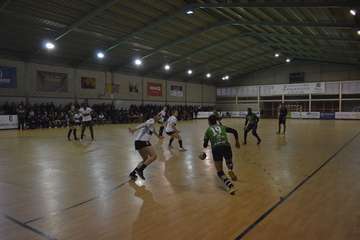 El Rocasa no puede con la intensidad del Elche (Foto TA)