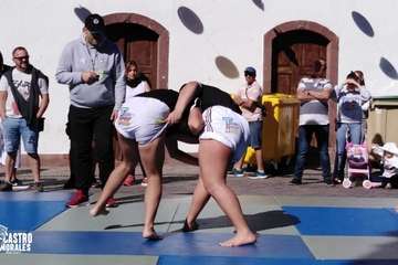 Exhibición de lucha en Tejeda a cargo del club teldense Castro Morales (Foto Antonio y Castro Morales)