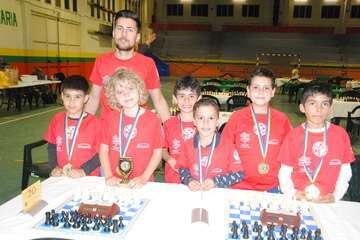 Cinco jóvenes ajedrecistas, a la final de los Juegos Gran Canaria 2020 (Foto cedida por el Club de Ajedrez Telde Los Llanos)