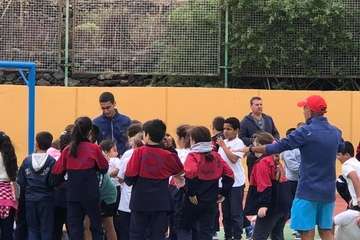 Deportes promueve el tenis entre los escolares del Valle de los Nueve y Lomo Magullo (Foto TA)