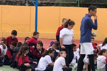 Deportes promueve el tenis entre los escolares del Valle de los Nueve y Lomo Magullo (Foto TA)