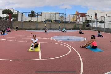  Ejercicios físicos sobre la arena de las playas de Telde (Foto TA)