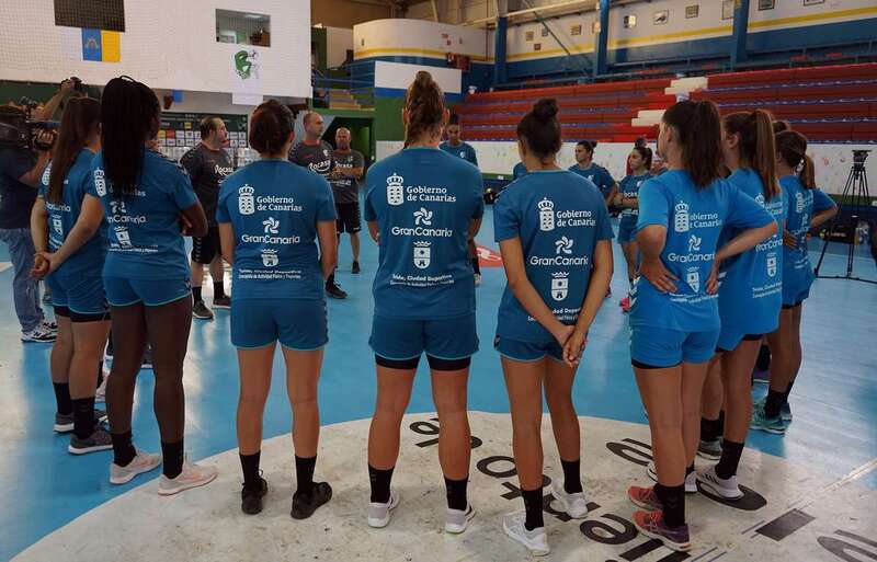 El equipo teldense en su primer entrenamiento de la pretemporada/Acfi Press.