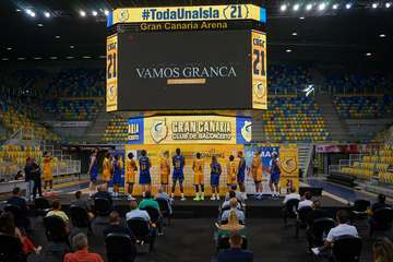 Telde en la presentación de la nueva equipación del Herbalife Gran Canaria/Acfi Press y TA.