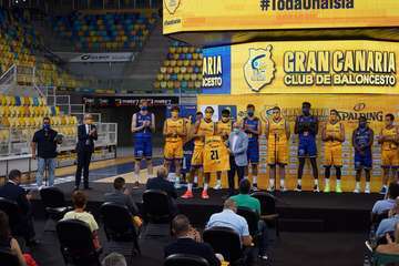 Telde en la presentación de la nueva equipación del Herbalife Gran Canaria/Acfi Press y TA.