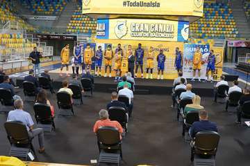 Telde en la presentación de la nueva equipación del Herbalife Gran Canaria/Acfi Press y TA.