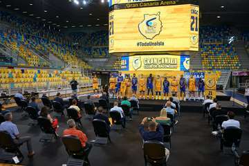 Telde en la presentación de la nueva equipación del Herbalife Gran Canaria/Acfi Press y TA.
