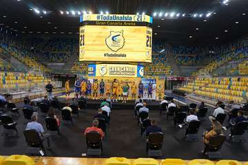 Telde en la presentación de la nueva equipación del Herbalife Gran Canaria/Acfi Press y TA.