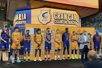Telde en la presentación de la nueva equipación del Herbalife Gran Canaria/Acfi Press y TA.