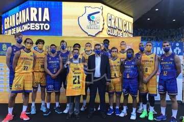 Telde en la presentación de la nueva equipación del Herbalife Gran Canaria/Acfi Press y TA.