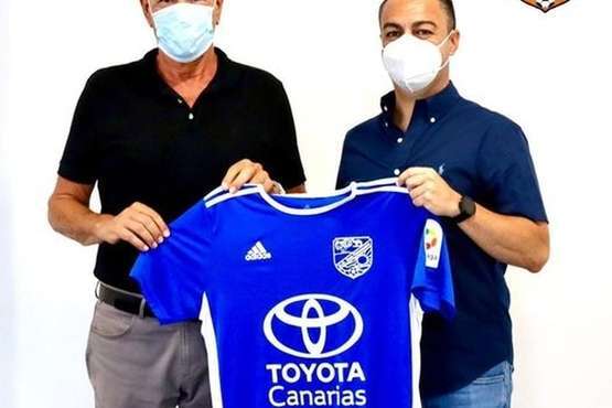 El teldense Tino Déniz, nuevo entrenador de la UD San Fernando/UD San Fernando.