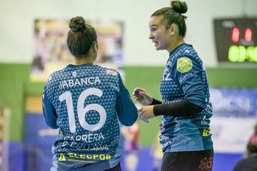 El Rocasa se ahoga en la orilla y cede su primera derrota ante un sólido Porriño/TA.