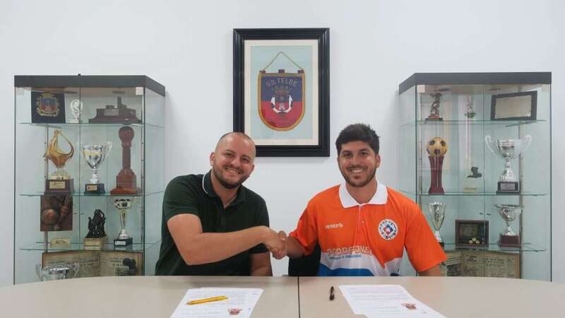 Juan Francisco Morales Verde e Itamar Santana, durante la firma del acuerdo (Foto TA)