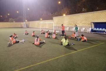 El primer equipo femenino del Unión Marina arranca la liga con derrota/TA.