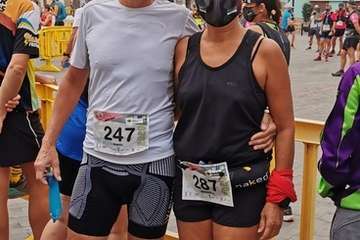 Los atletas teldenses Andrés González y Mariola Ortega tocan podio en la carrrera Entremontañas Paralelo 28/TA.