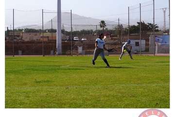Campo de béisbol y sófbo en El Hornillo/TA.