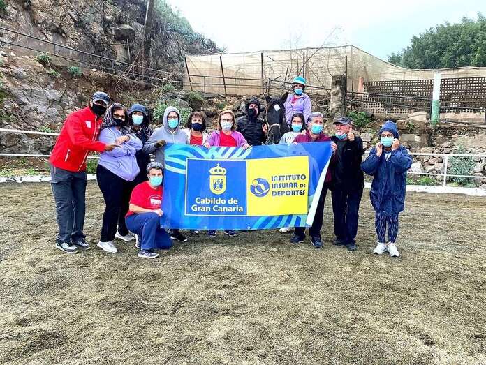 Los participantes se dividieron en dos grupos (Foto TA)