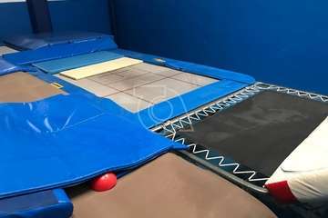 El Club Cánovas del Castillo, con una sede municipal pasada por agua/TA.