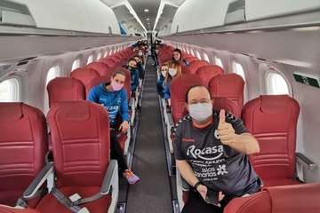 El Rocasa parte hacia Bosnia en un vuelo charter de Binter/TA.