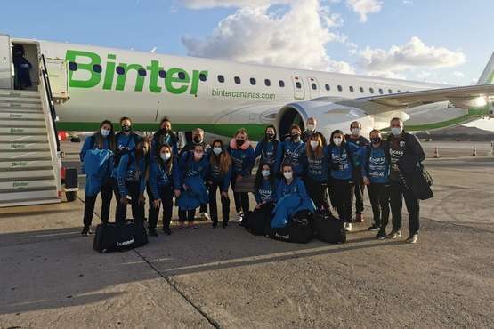 El Rocasa parte hacia Bosnia en un vuelo charter de Binter/TA.