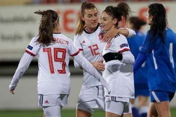 Misa Rodríguez certifica con la selección femenina de fútbol el pase para la Eurocopa 2022 de Inglaterra/RFFE.